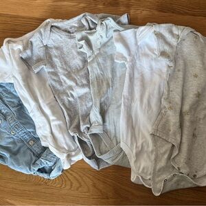 Set of 5 short sleeve onesie including GAP Baby Denim Shirt Light Blue 18 month